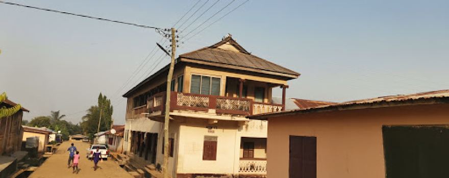 Adow Ye House