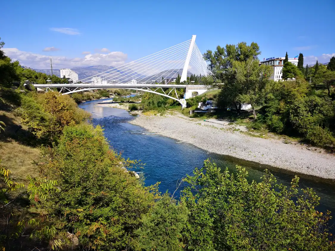 Các khách sạn gần Mora?a River