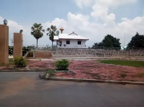 Hotels near U Thong National Museum