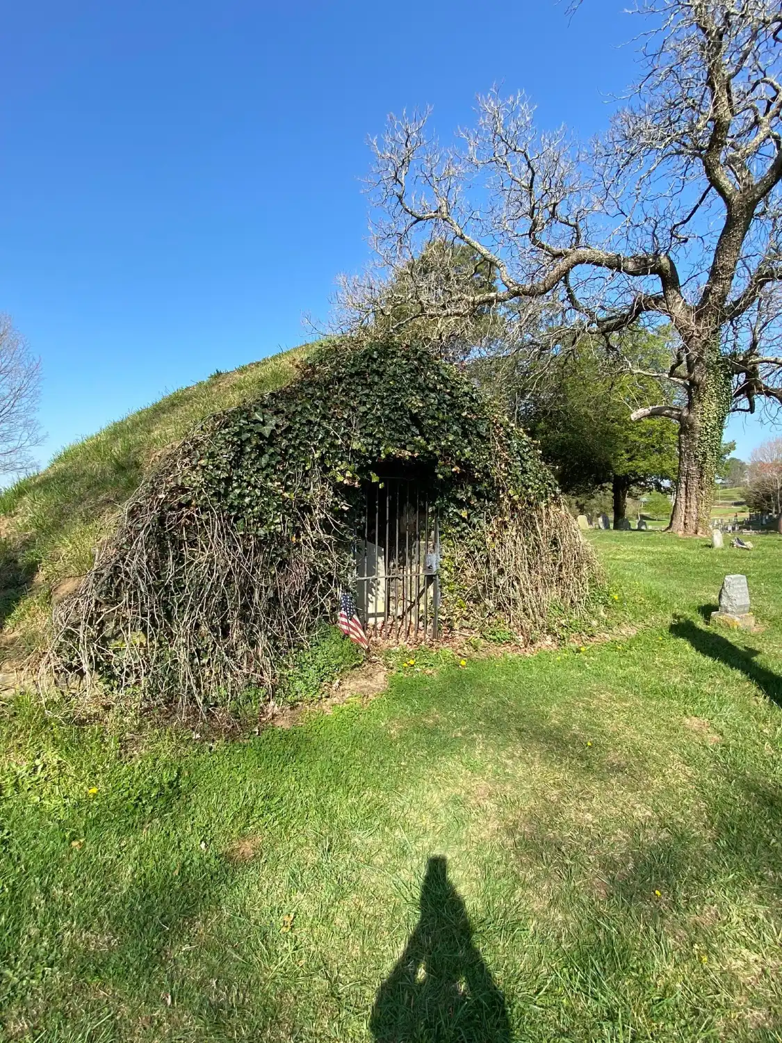 Các khách sạn gần Sinking Spring Cemetery