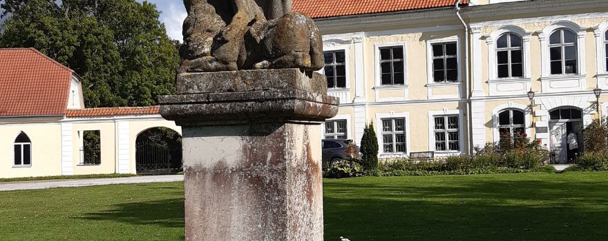 Saue Manor