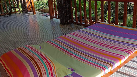 ชารา นวดแผนไทย chara massage