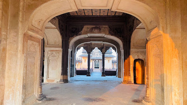 Veer Singh Palace