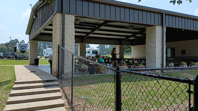 Mineola Civic Center & RV Park