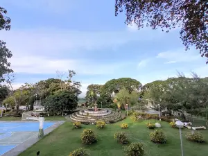 Valencia Public Plaza
