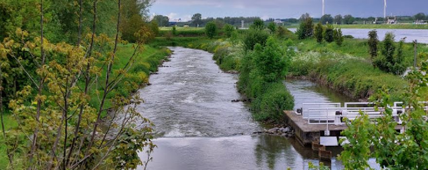 Sluis- en stuwcomplex Hagestein