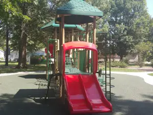 15th St Park