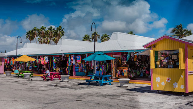 Port Lucaya Straw Market