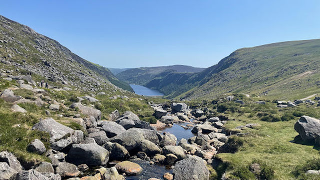 Glendalough & Wicklow Mountains Tour from Dublin | Dualway