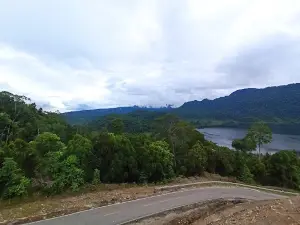 Puncak Kawinet Halmahera Tengah