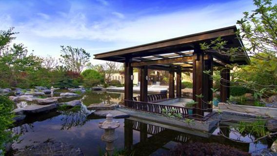 Biqian Park