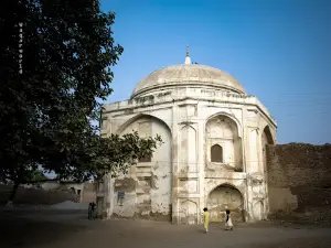 Satghara Fort
