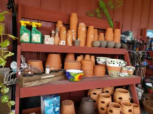Prairie's Edge Garden Center