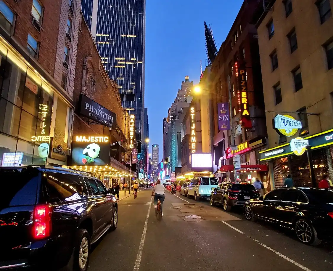 Hotels near Shubert Theatre