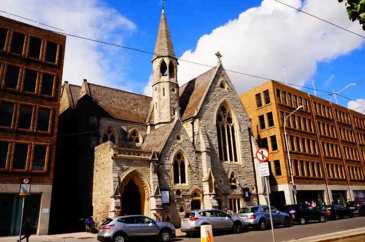 Hotel dekat St. Stephen's Unitarian Church