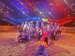 Dolly Parton's Stampede