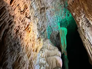 Seneca Caverns