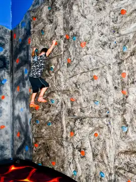Sky Zone Trampoline Park