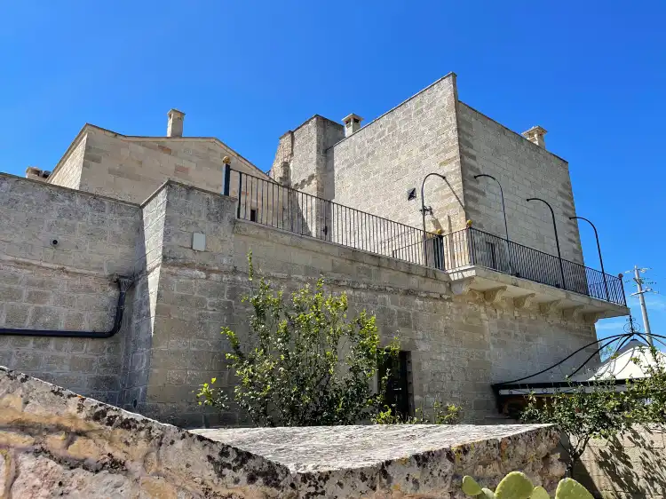 Hotels in Villa Castelli