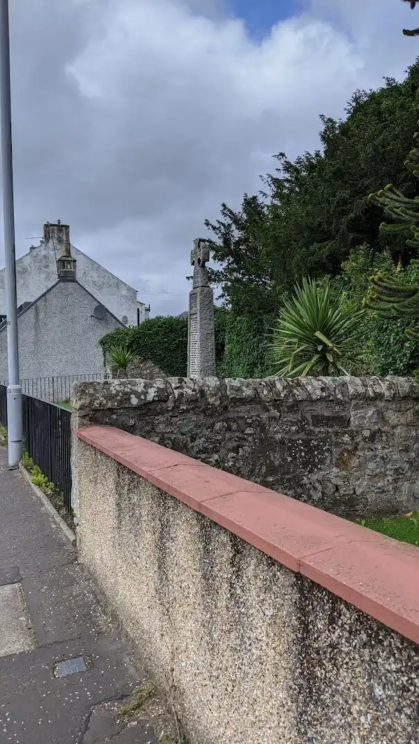 Hotels near Cairneyhill War Memorial