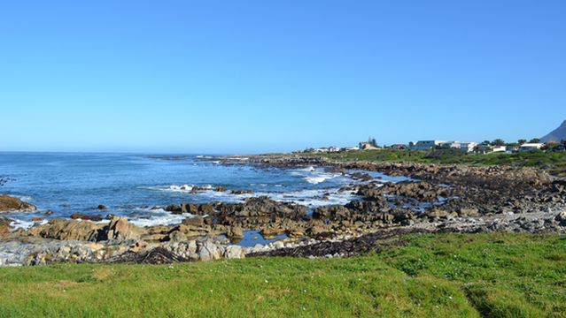 Sandbaai Beach