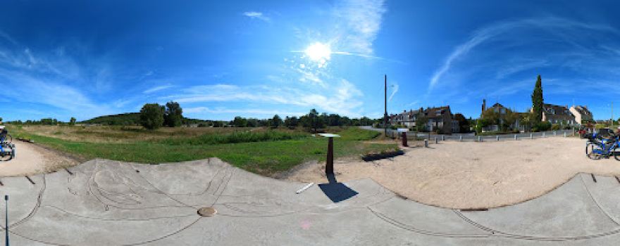 Km 0 de la Loire a Velo