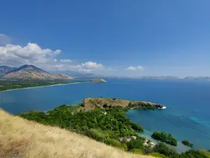 Bukit Tanjung Kolisia Ntt