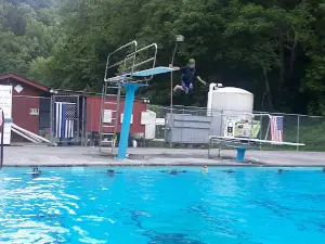 Bear Pen Public Swimming Pool