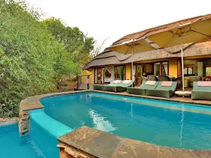 Motswiri Private Safari Lodge