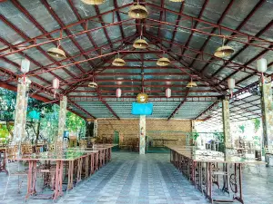 Ramirez Picnic Garden Resort