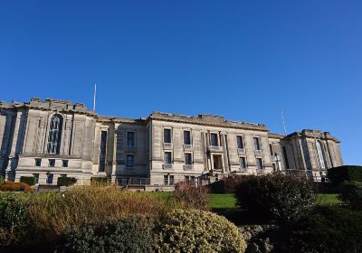 Llyfrgell Genedlaethol Cymru / National Library of Wales