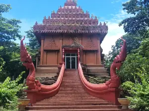 Wat Khao Angkhan
