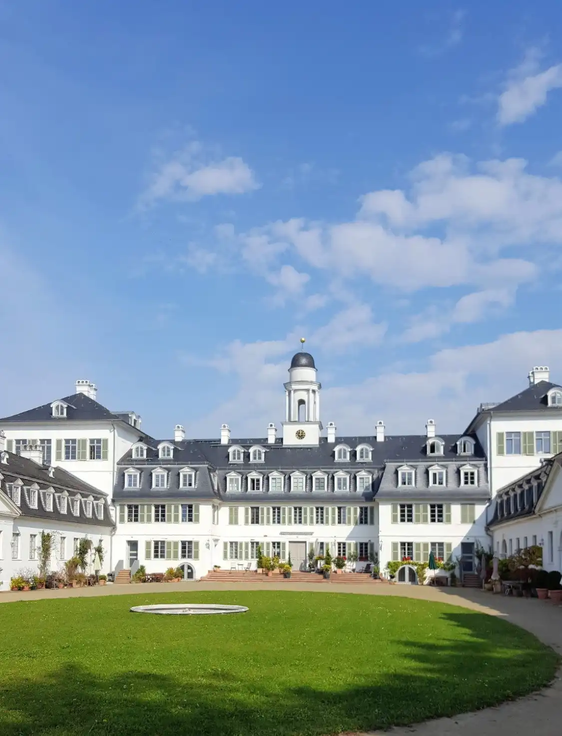 Hotel dekat Schloss Rumpenheim
