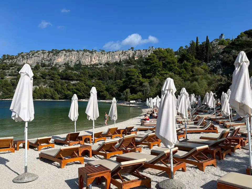 1_Kasjuni Beach