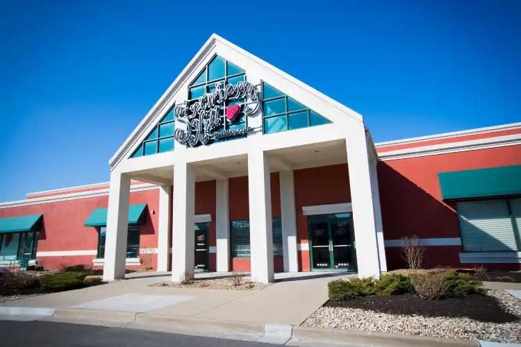 Hotels near Antioch Park