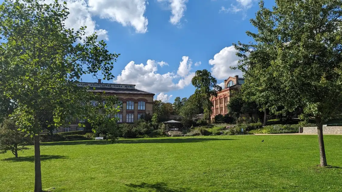 Hotels near Kiellinie