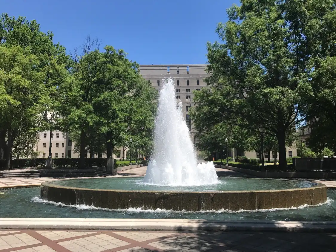 Hotels near Linn Park
