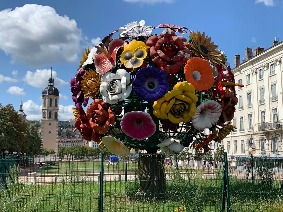 Hotels near Flower Tree