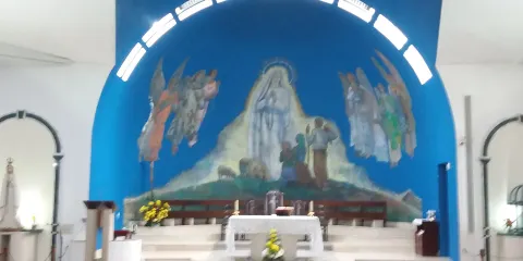 Igreja Paroquial da Povoa de Santa Iria