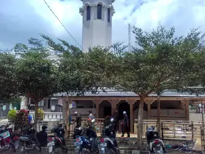 Masjid Besar Baitul Huda Rajadesa