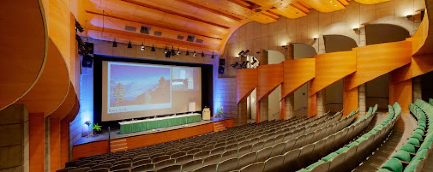 Cultural u. Congress Center La Poste