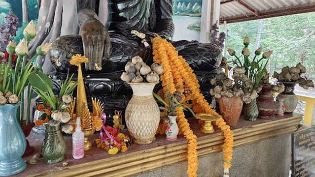 วัดศรีแก้งคร้อ (Wat Sri Kaeng Khro)