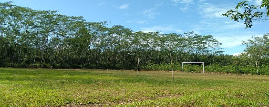Lapangan Sepak Bola Sebelitak