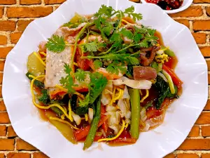 Công viên ven sông Phường 2