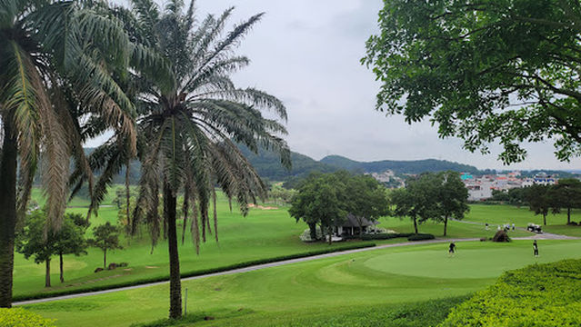 Sân golf Chí Linh