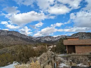Pino Trailhead