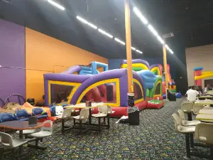 EVENT ZONA BOWL / REBOUND TRAMPOLINE PARK
