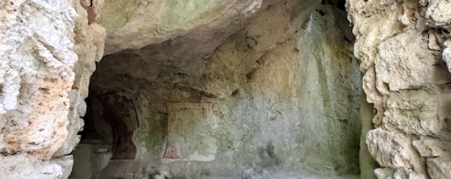 Grotta di San Michele Arcangelo sul Tancia