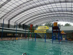 Kolam renang kongma