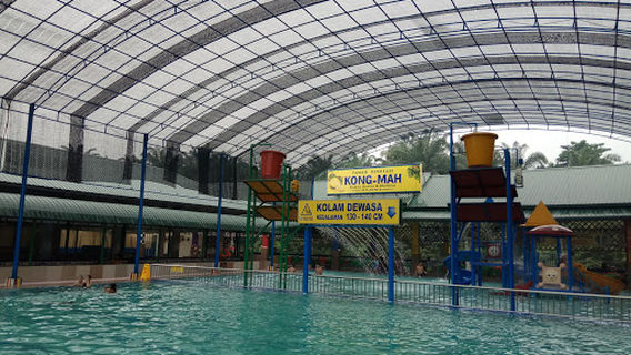 Kolam renang kongma